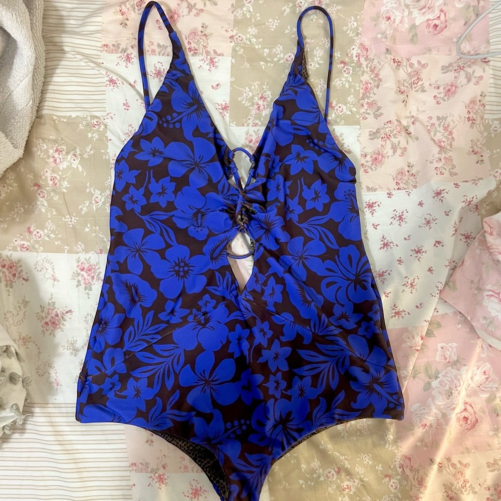 Acacia Swimwear One Piece - image 1